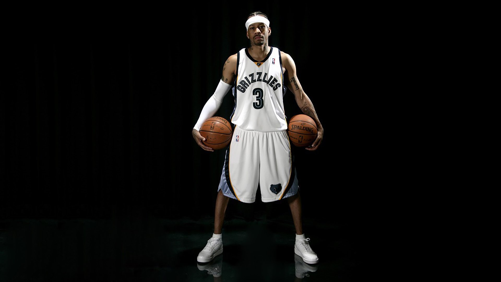 【罚分细则】裁判如何判定罚分？详尽规则揭秘，裁判判罚违例的手势是什么