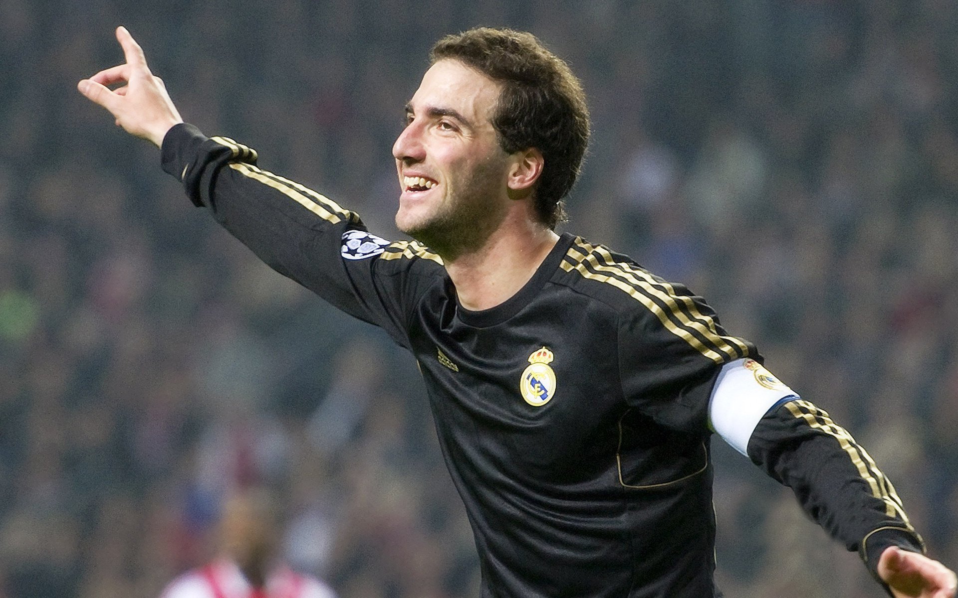 丁浩在“湾区杯”象棋大棋士赛中表现出色