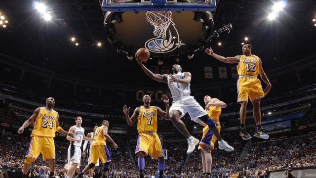 步行者球馆更名，纪念印第安纳篮球历史巨星，nba印第安纳步行者